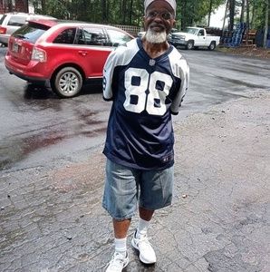 Meet your Posher, Kenneth